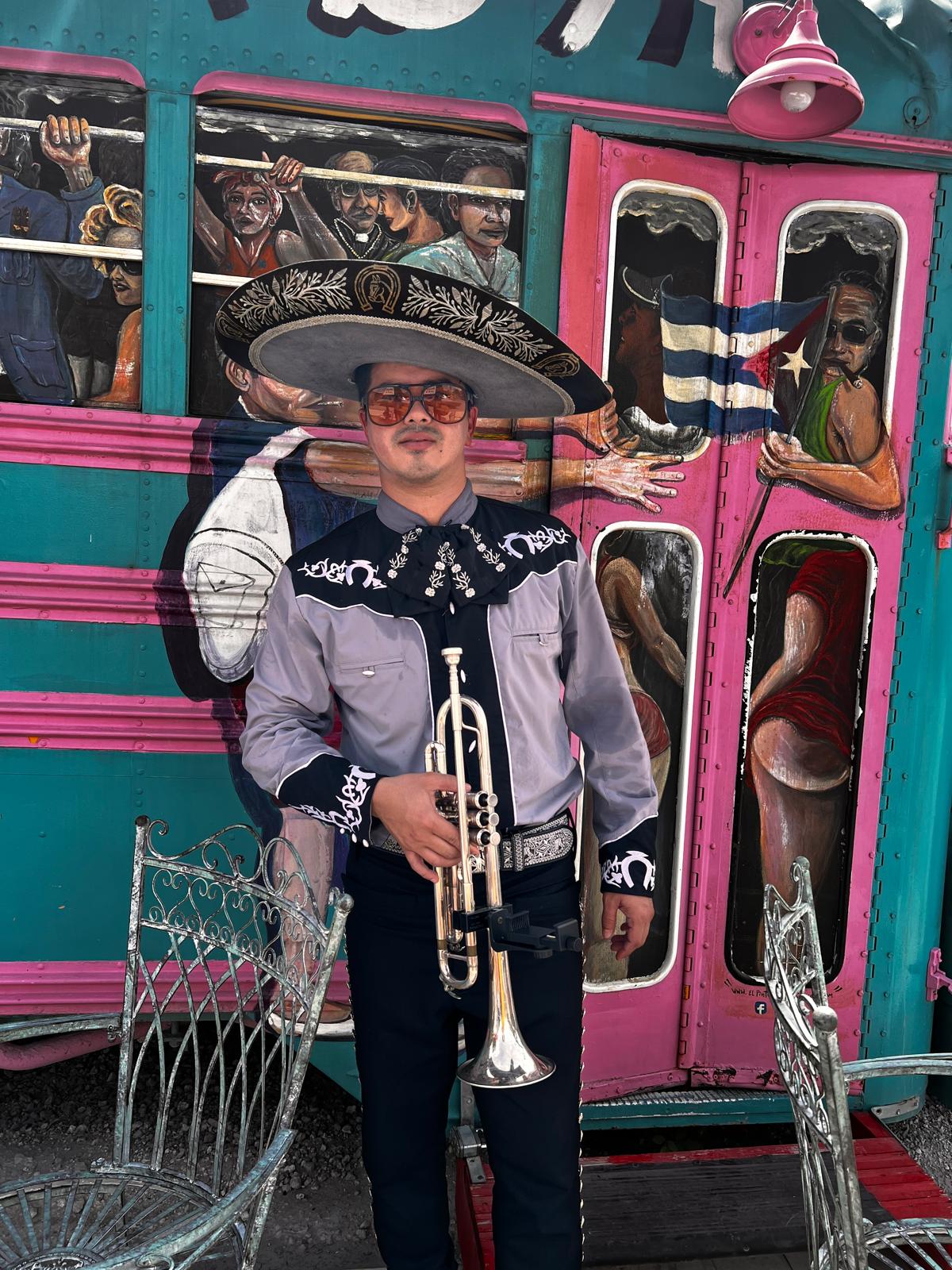 Mariachi Serenova
