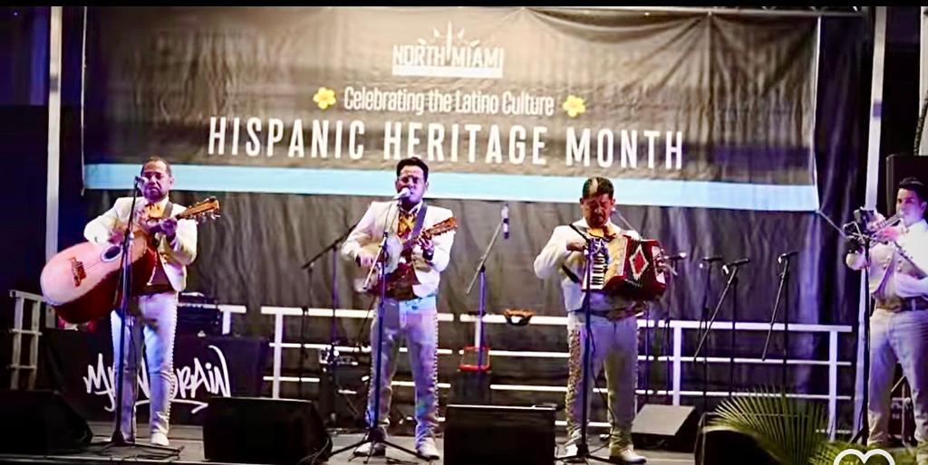 Mariachi Serenova