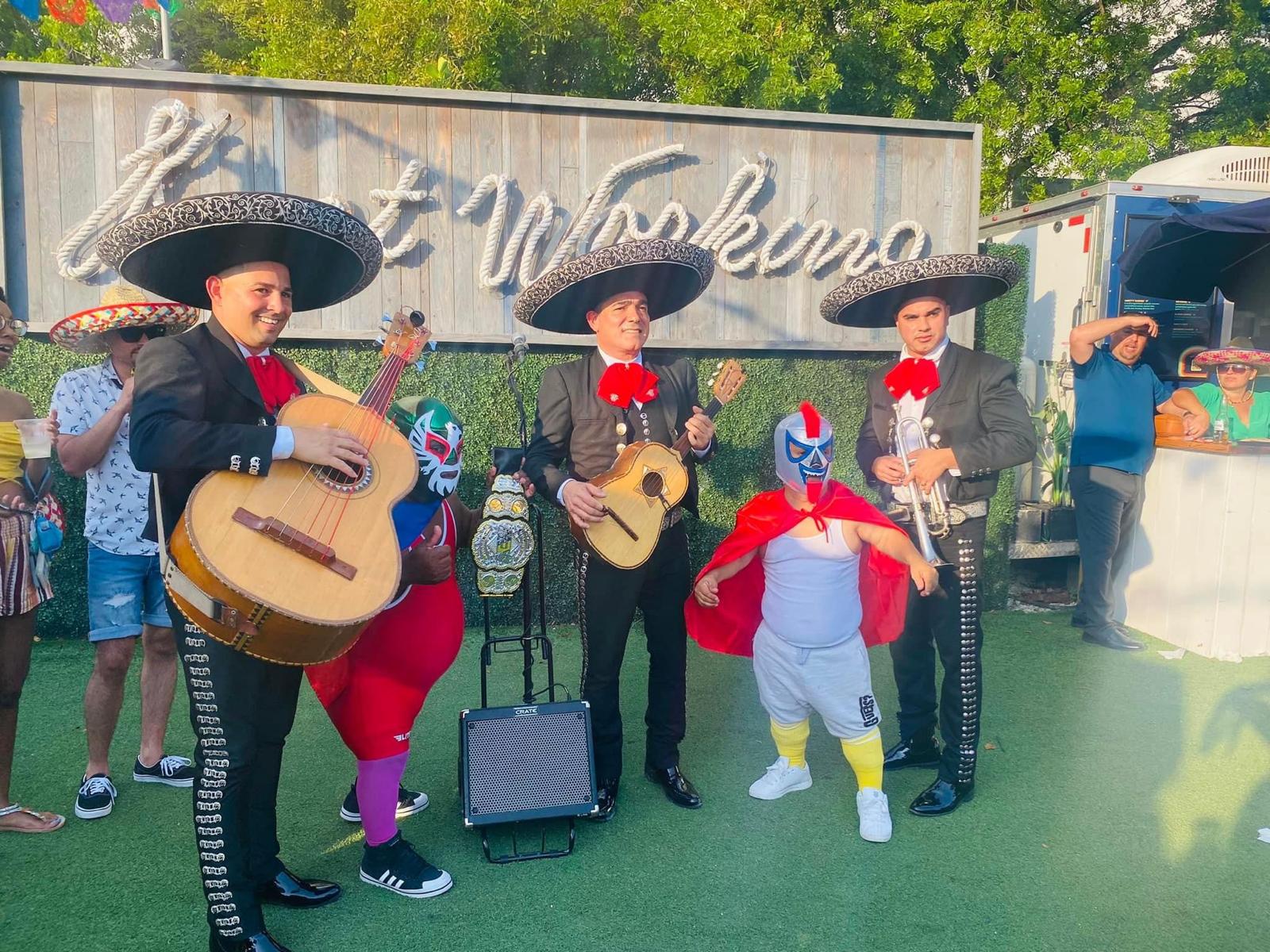 Mariachi Serenova